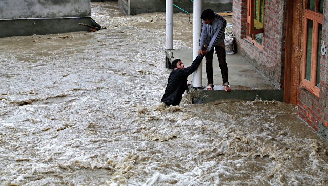 В Индии за сезон дождей погибли более 770 человек
