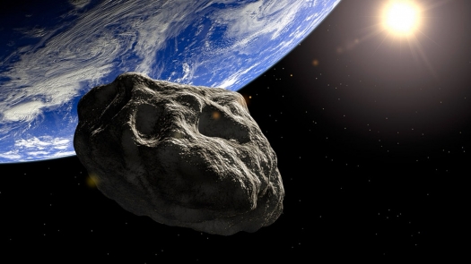 К Земле летит астероид размером с пирамиду Хеопса

