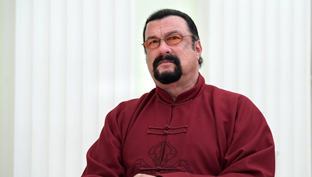 Актер Стивен Сигал стал индивидуальным предпринимателем в России
