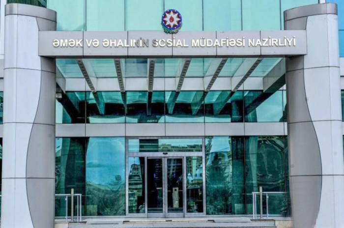 Минтруда закупило у Азермаш автомобили на 2 млн манатов