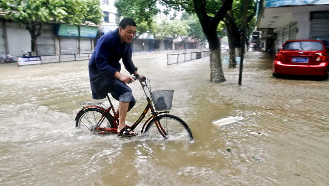 В Китае в результате наводнений погибли 20 человек
