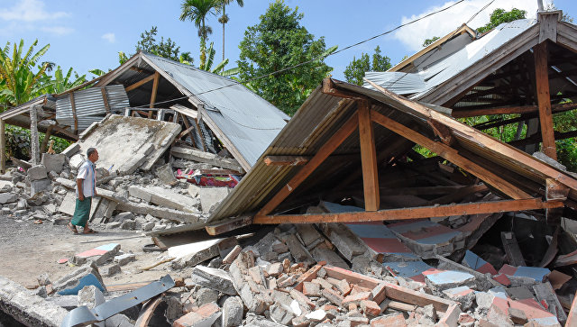 В Индонезии на острове Ломбок произошло землетрясение
