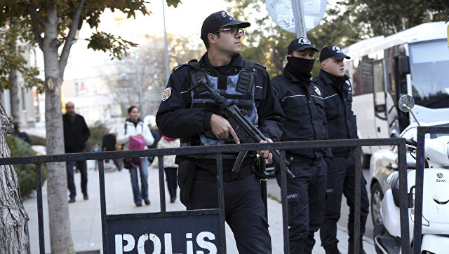 В Турции задержали подозреваемого в обстреле посольства США