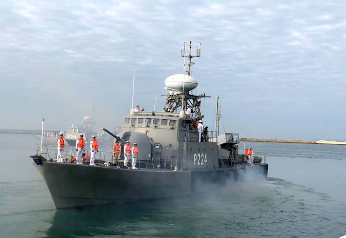 Военные корабли покинули Бакинский порт - ФОТО