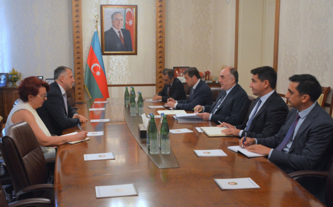 Глава МИД принял копии верительных грамот нового посла Грузии в Азербайджане
