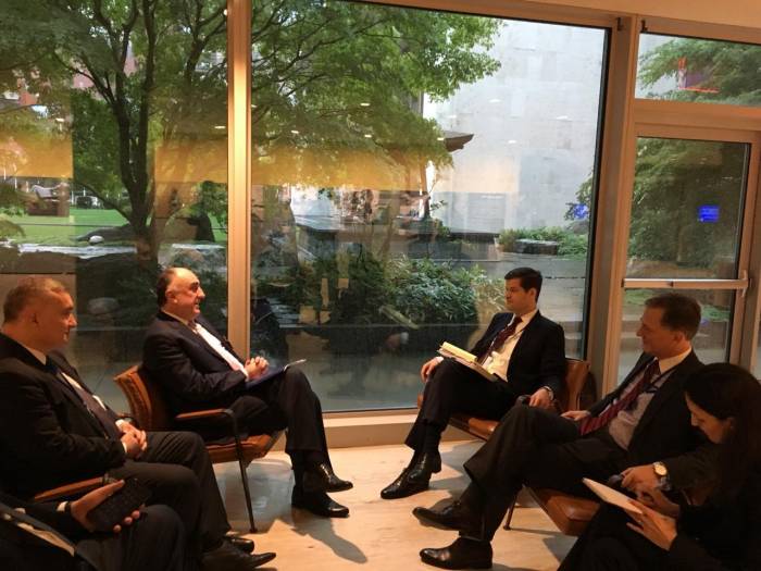 Эльмар Мамедъяров встретился в Нью-Йорке с помощником госсекретаря США
