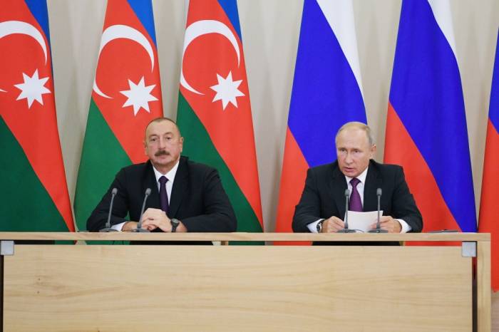 Президенты России и Азербайджана выступили с заявлениями для печати - ФОТО