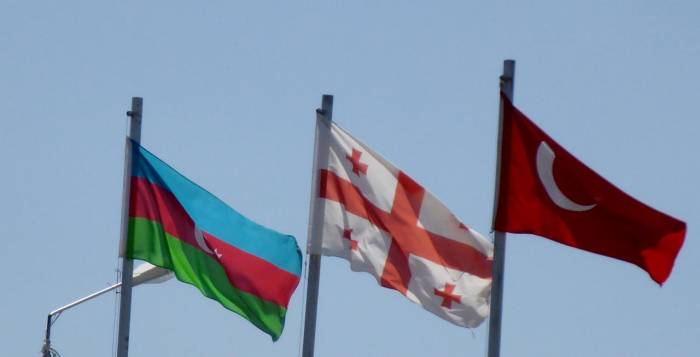 Азербайджан, Турция и Грузия обсуждают меморандум в военной сфере