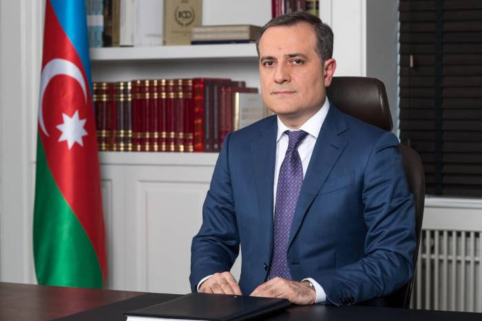 В этом году в Азербайджане рекордное количество поступивших в вузы
