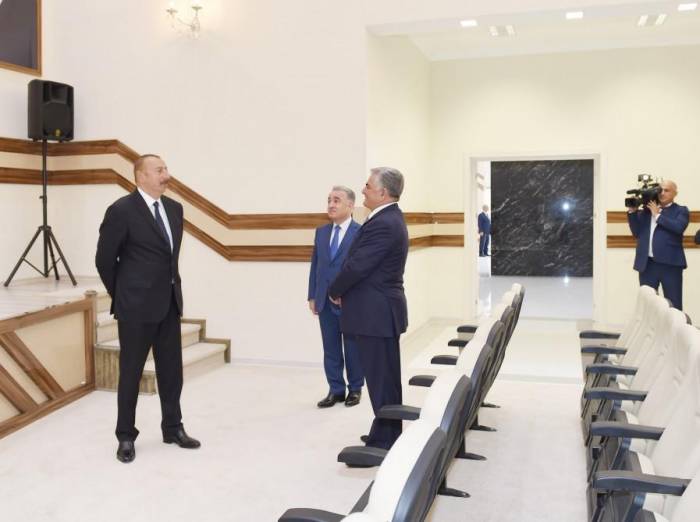 Ильхам Алиев на открытии Дома молодежи в Билясуваре - ФОТО
