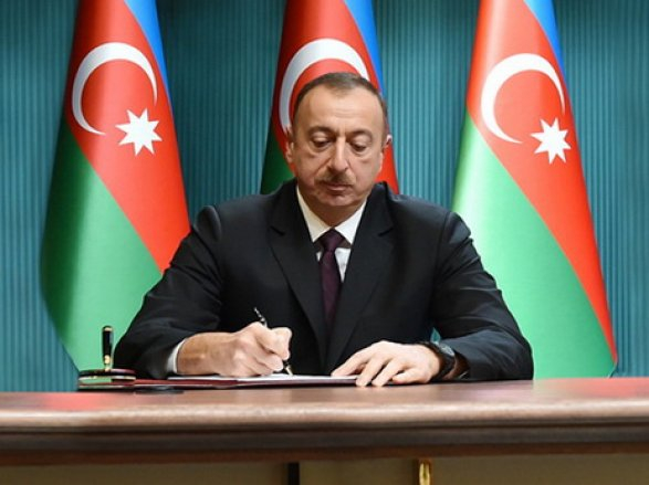 Президент Азербайджана поздравил короля Эсватини