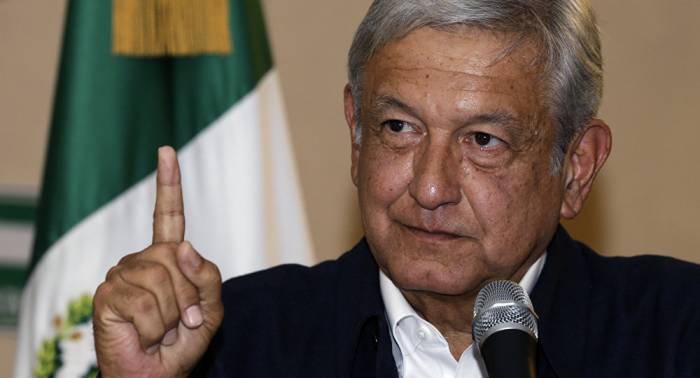 Президент Мексики признал банкротство в стране