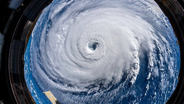 Ураган "Дориан" обрушился на побережье Багамских островов