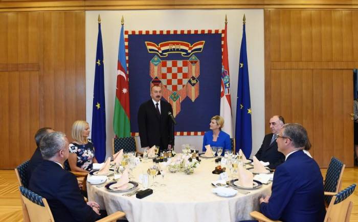 Президент: Азербайджан играет свою роль в вопросах энергетической безопасности региона и Европы
