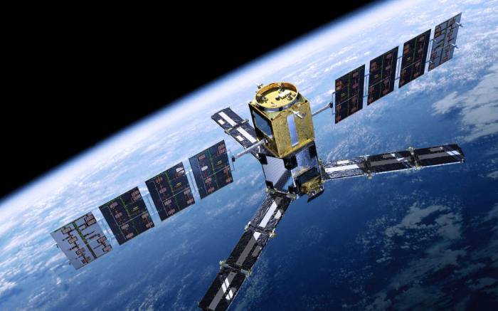 ОАЭ выведут на орбиту свой первый космический спутник «KhalifaSat»
