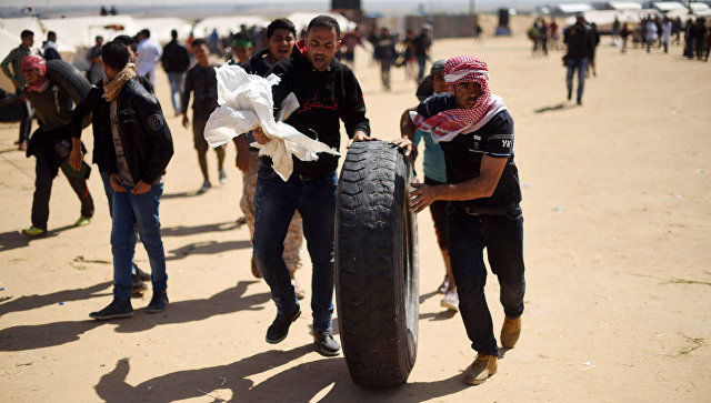 На границе с Газой в стычках с израильскими военными погибли два палестинца
