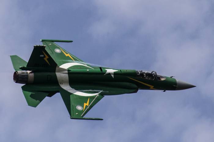 Пакистанский эксперт: "Азербайджан выразил намерение купить JF-17 Thunder"
