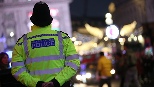 В Лондоне три человека пострадали при атаке отравляющим веществом
