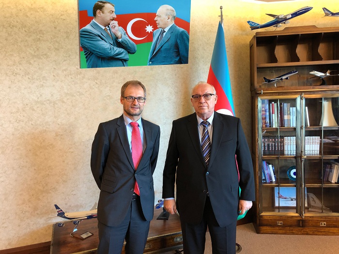 Президент AZAL встретился с послом Швейцарии в Азербайджане