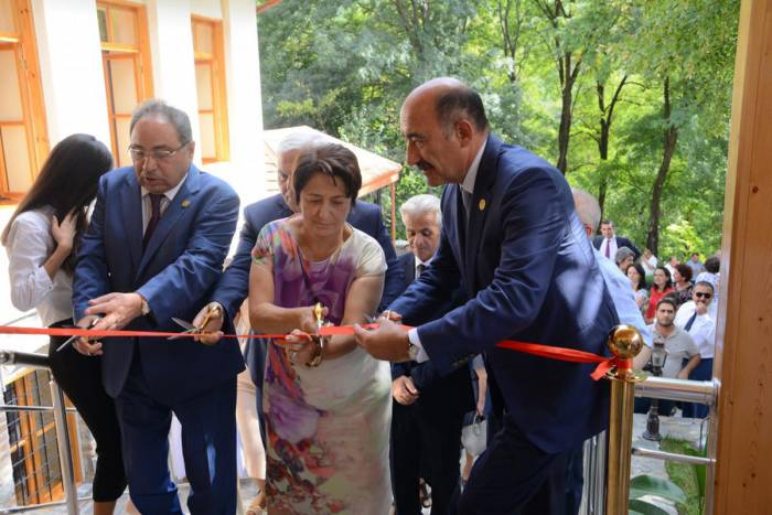 В Шеки состоялась торжественная церемония открытия Дома-музея Бахтияра Вахабзаде - ФОТО
