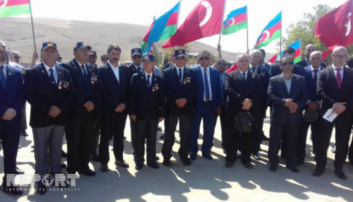 В Шамахы состоялось открытие памятника "Тюркское шехидство"
