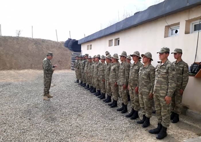 Проверена боеготовность и морально-психологическое состояние личного состава азербайджанской армии
