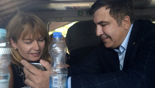 Саакашвили хочет отпраздновать годовщину свадьбы в Грузии
