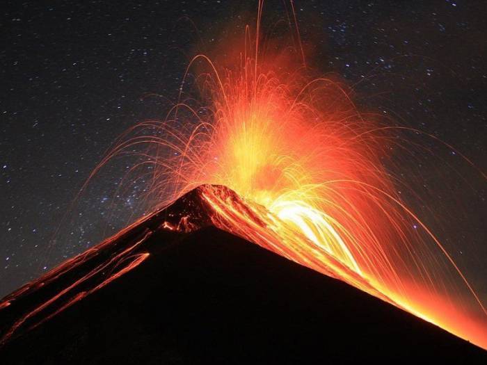 Названы самые опасные вулканы США
