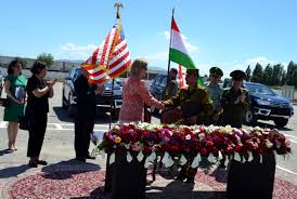 США передали Таджикистану военную и строительную технику 
