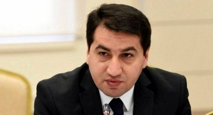 Хикмет Гаджиев: Азербайджано-российские связи успешно развиваются в плоскости стратегического партнерства
