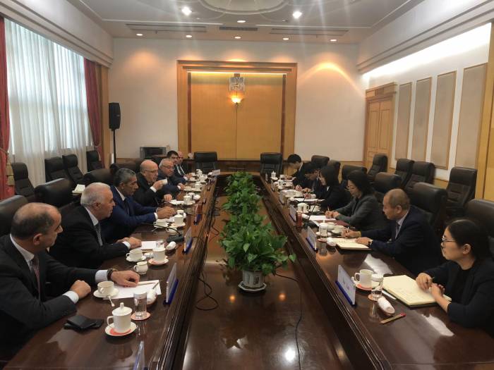 Сиявуш Новрузов: между Азербайджаном и Китаем расширяются и экономические связи 