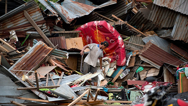 В Индонезии число погибших при землетрясении возросло 
