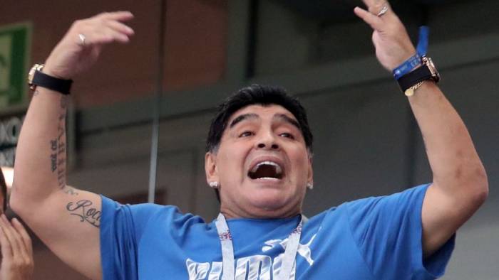 Марадона отпраздновал победу в Мексике танцем
