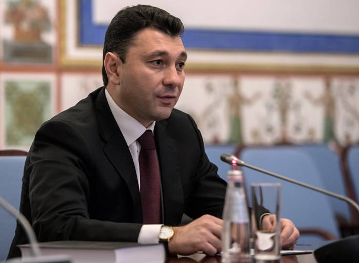 Грызня в Армении: РПА назло Пашиняну проголосует против проекта поправок в ИK
