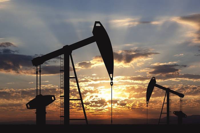 Азербайджанская нефть продолжает падать в цене
