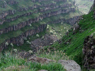 В Армении мужчина разбился насмерть, упав в ущелье