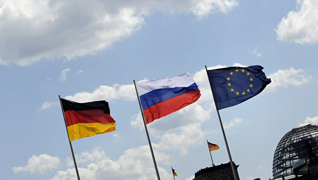 СМИ: Германия и Франция против ужесточения санкций в отношении России
