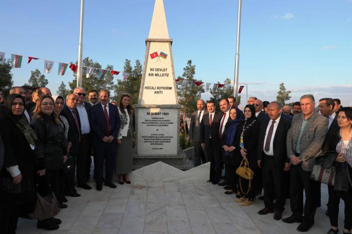 В Турции открылся еще один памятник жертвам Ходжалинской трагедии