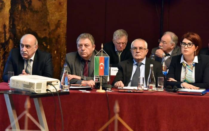 Азербайджанские ученые приняли участие в научной сессии в Бухаресте
