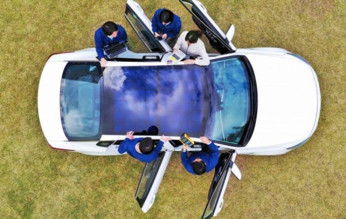 Hyundai и Kia готовятся к выпуску автомобилей с «солнечной крышей»
