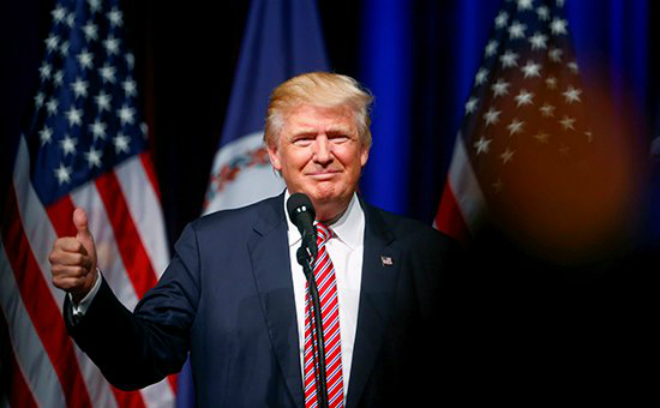 Трамп поблагодарил себя за дешевеющую нефть
