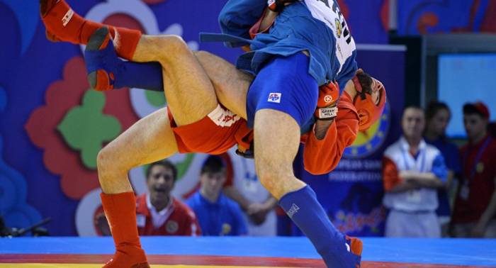Азербайджанский самбист завоевал "серебро" на чемпионате мира
