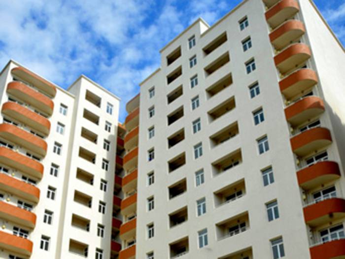 Цены на рынке первичного жилья в Баку выросли почти на 8%

