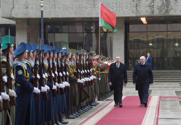 В Минске состоялась церемония официальной встречи президента Азербайджана 