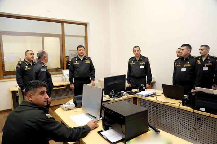 Начальник Генштаба ВС Азербайджана наблюдал за действиями пунктов управления военных игр
