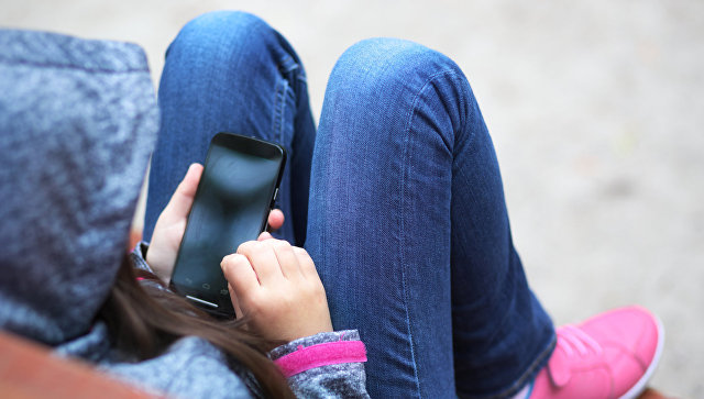 Исследование подтвердило опасность смартфонов для психики детей
