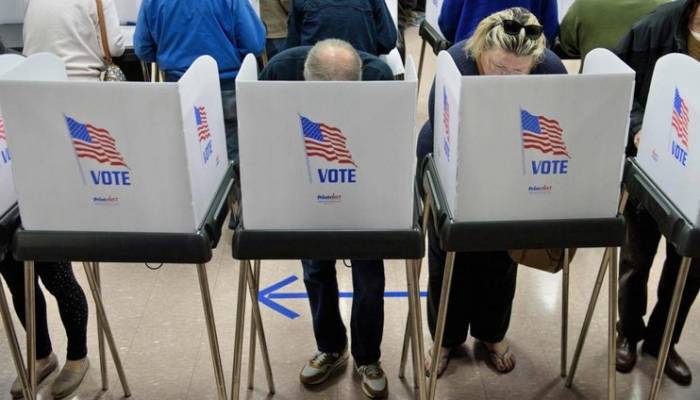 В США началось голосование на промежуточных выборах
