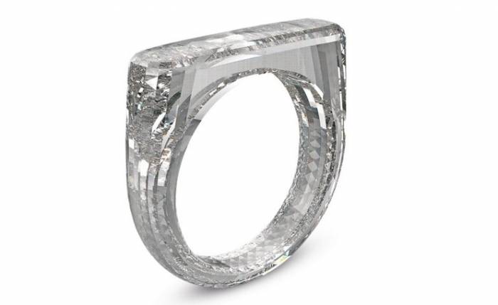 Дизайнер Apple создал первое в мире кольцо из цельного бриллианта
