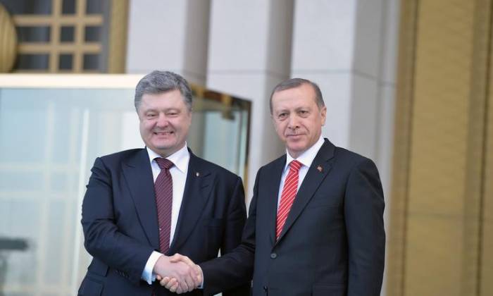В Стамбуле началась встреча Порошенко и Эрдогана
