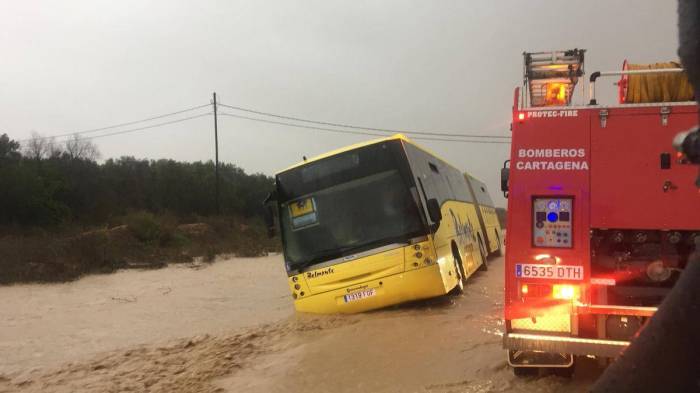 В Испании из-за шторма затопило почти все популярные курорты
